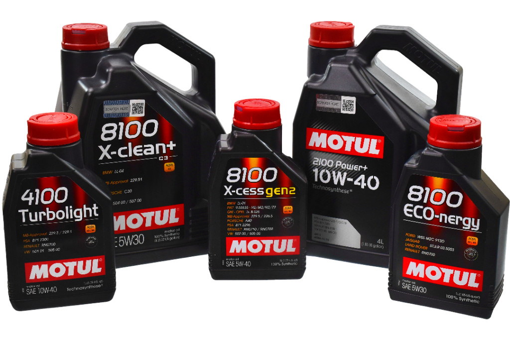 Моторные масла  MOTUL